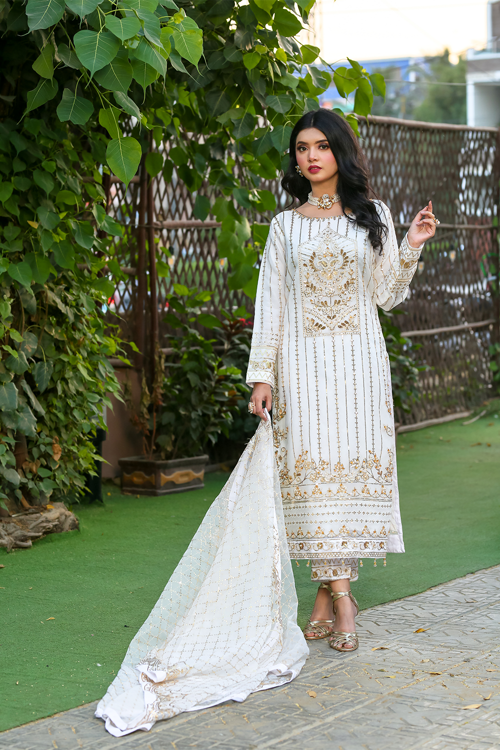 Pakistani Dress For Wedding 2022 - Pakistani Suits - SareesWala.com